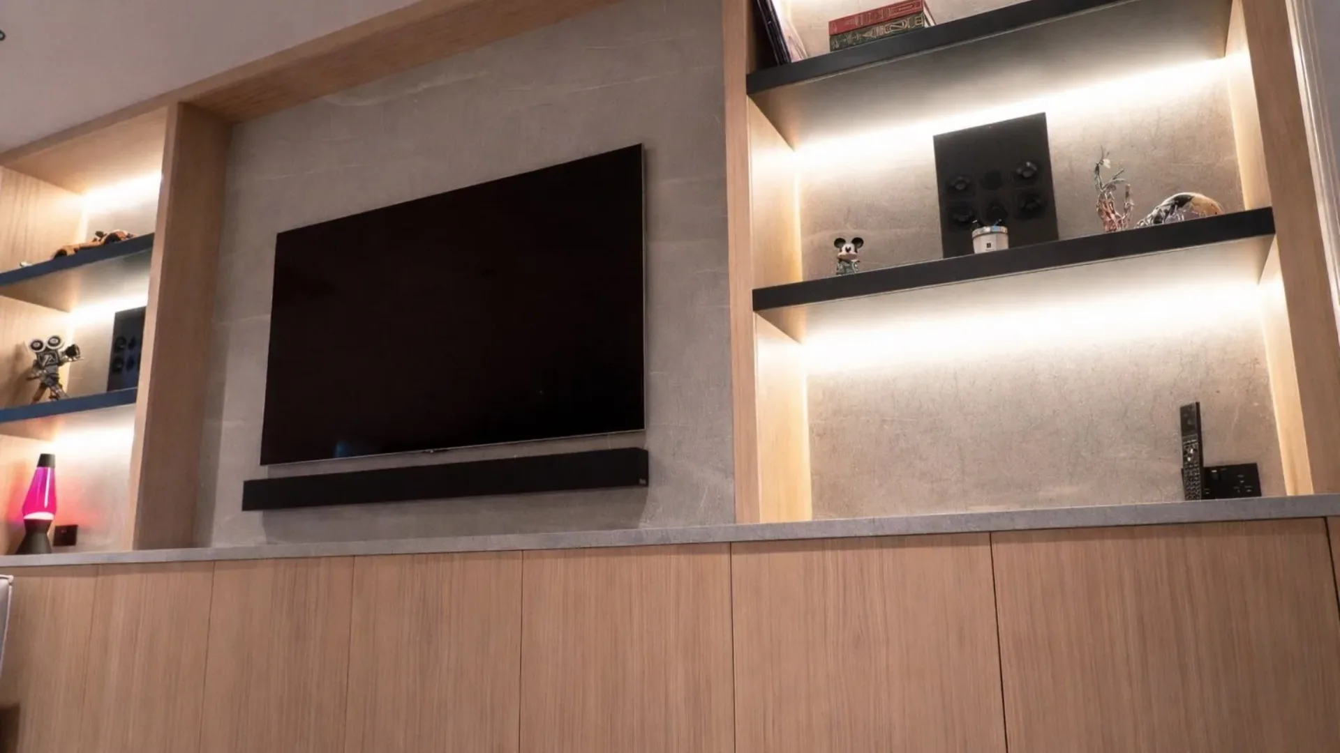 Bang & Olufsen