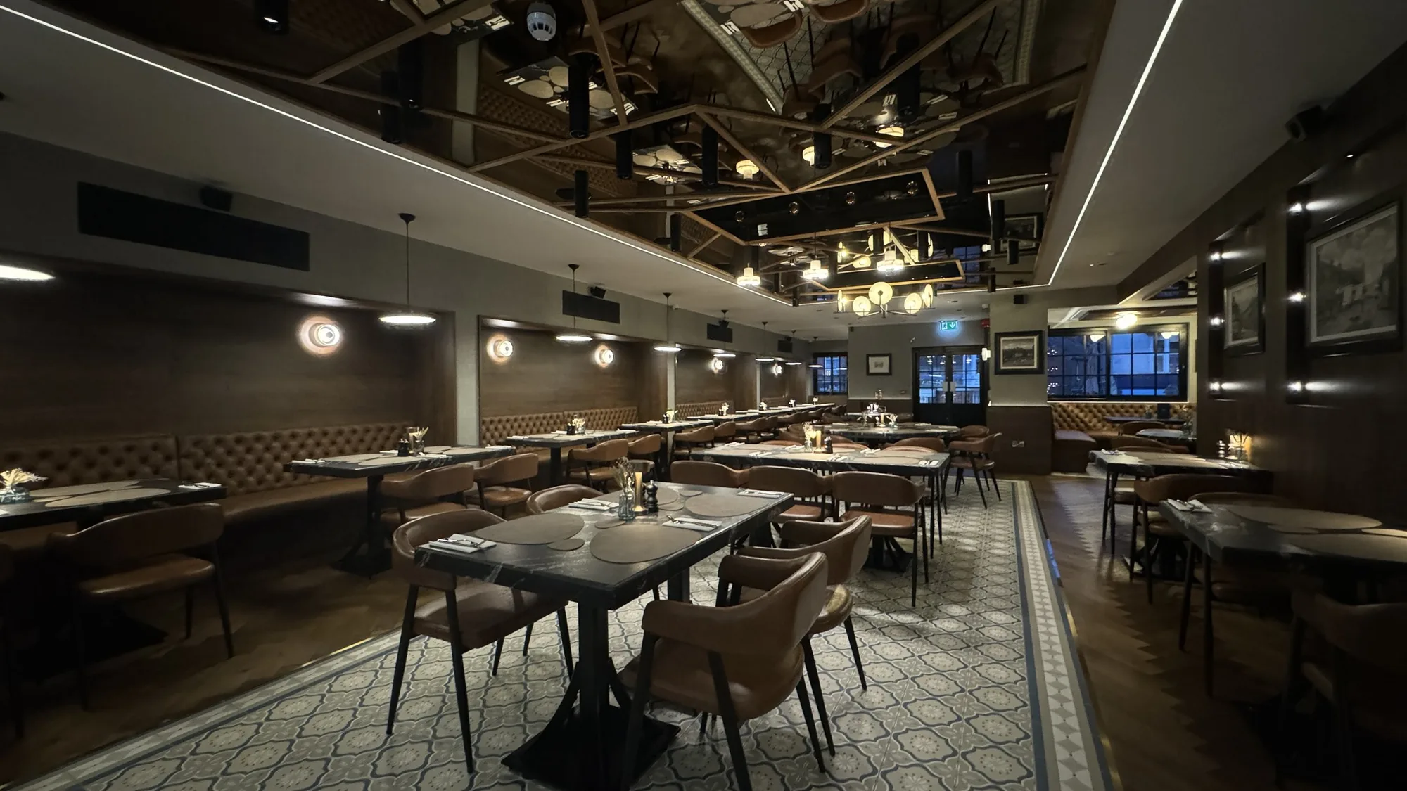 The White Horse restaurant interior